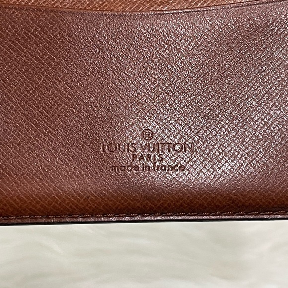 Card Case - Picture 15 of 16